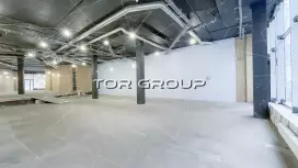 409 м&sup2; у метро.Отличный трафик, можно 24/7.Терраса-98. Фото объекта