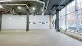 409 м&sup2; у метро.Отличный трафик, можно 24/7.Терраса-98. Фото объекта