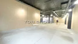 409 м&sup2; у метро.Отличный трафик, можно 24/7.Терраса-98. Фото объекта