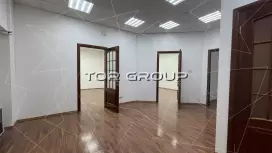 Аренда офиса 688 кв.метров, 3 этаж-98. Фото объекта