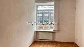 Офис скабинетной планировкой, санузел, доступ 24/7-98. Фото объекта