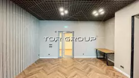 Аренда офиса 280 кв.м., 9 этаж, отличный ремонт-98. Фото объекта