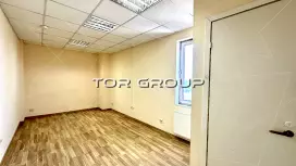 Офис 55 м2 с балконом. 2 каб.-98. Фото объекта