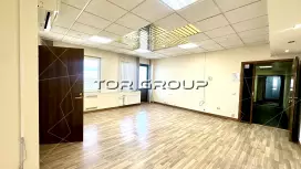 Офис 55 м2 с балконом. 2 каб.-98. Фото объекта