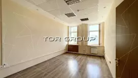 Офис у метро Выборгская, 46 м2-98. Фото объекта