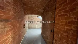 На трафике 80 кв.метров, по пути к метро!-98. Фото объекта