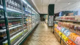 На трафике витрины, 1этаж нежилое-98. Фото объекта