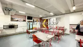 Аренда помещения 173.4 кв.метров, 1 этаж-98. Фото объекта