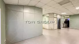 Офис 215 м2 у метро, есть лифт-98. Фото объекта