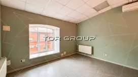 Офис 215 м2 у метро, есть лифт-98. Фото объекта