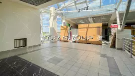 82 м2 в ТЦ в жилом районе рядом институт-98. Фото объекта