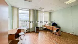 Офис 33,8 м2 с большими окнами-98. Фото объекта