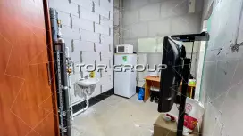 Торговое, 55,5 м2, высокие потолки, витрины-98. Фото объекта