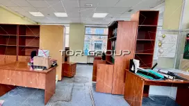 Аренда офиса 184 м2, кабинеты-98. Фото объекта