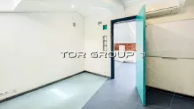Офис 135 м2 с ремонтом-98. Фото объекта