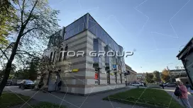 Помещение 18.6м2, 1 этаж., у входа в ТЦ. У метро-98. Фото объекта