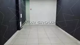 Отдел в ТРК с витриной, 28,5 м2-98. Фото объекта