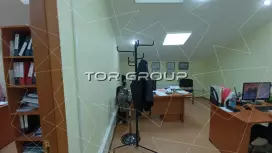 Готовый рабочий кабинет с мебелью-