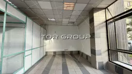 24 м2 у метро Электросила, огромный трафик-98. Фото объекта