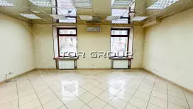 у метро 114 м  без комиссий вход с фасада-98. Фото объекта