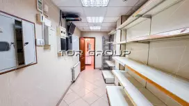 у метро 114 м  без комиссий вход с фасада-98. Фото объекта