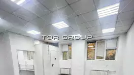 Аренда торгового помещения 258 кв.метров, 1 этаж-98. Фото объекта