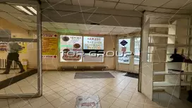 Аренда торгового помещения 18.7 кв.метров, 1 этаж-98. Фото объекта