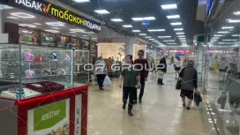 Аренда торгового помещения 60 кв.метров, 2 этаж-3. Входная группа с фасада