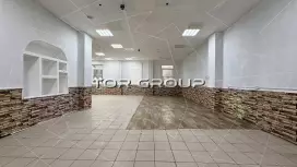 Аренда 185.6м2,отд.вход,парковка.Под склад/магазин-98. Фото объекта