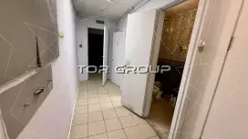 Аренда 185.6м2,отд.вход,парковка.Под склад/магазин-98. Фото объекта