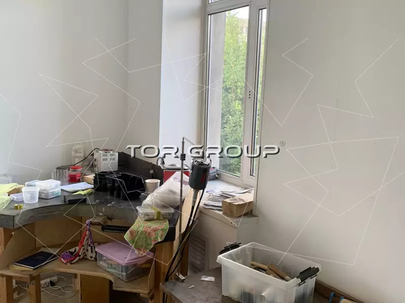 Аренда офиса 11.2 кв.метров, 2 этаж-98. Фото объекта
