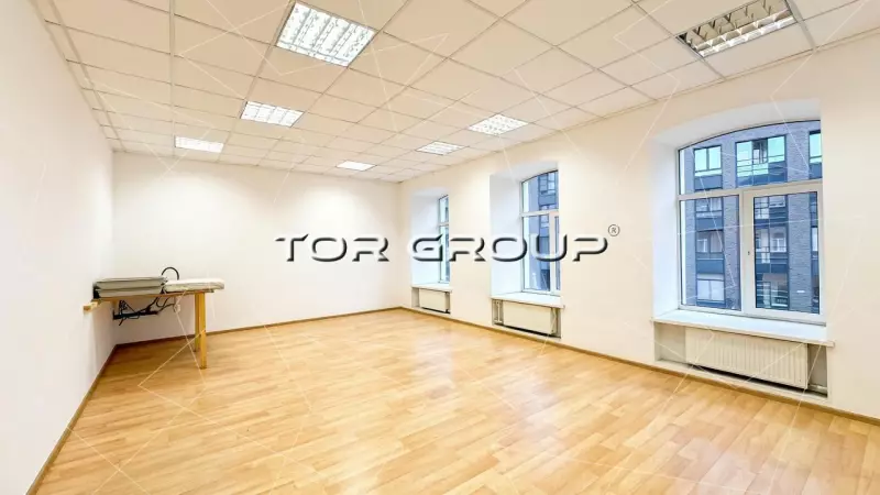 Здание 483 м&sup2;под офис,клинику. есть 33-500м-98. Фото объекта