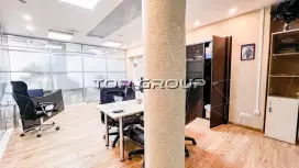 Офис 257 м2, красивый вид, с ремонтом-98. Фото объекта