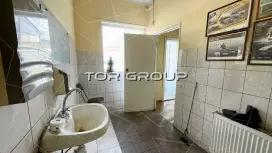 Аренда офиса 54.6 кв.метров, 1 этаж-98. Фото объекта