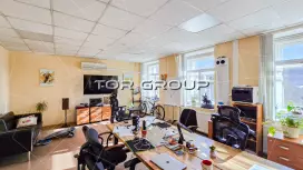 От собственника офис у метро, 44 м2, свой санузел-98. Фото объекта