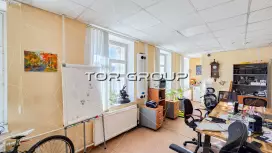 От собственника офис у метро, 44 м2, свой санузел-98. Фото объекта