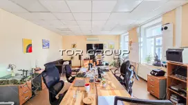 От собственника офис у метро, 44 м2, свой санузел-98. Фото объекта