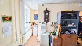 От собственника офис у метро, 44 м2, свой санузел-98. Фото объекта