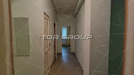 Аренда  900 кв.метров, 1 этаж-98. Фото объекта