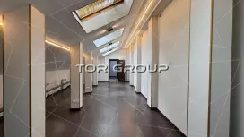 Аренда офиса 1389 кв.метров, 1 этаж-98. Фото объекта