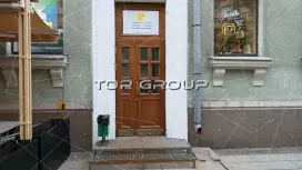 100 м2 на трафике у метро-98. Фото объекта