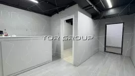 Под танцы 180 м2 в жилом районе-98. Фото объекта