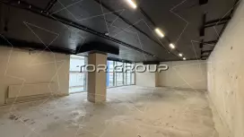 Под танцы 180 м2 в жилом районе-98. Фото объекта