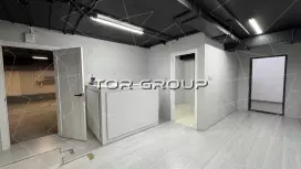 Под танцы 180 м2 в жилом районе-98. Фото объекта