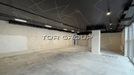 Под танцы 180 м2 в жилом районе-98. Фото объекта