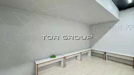Под танцы 180 м2 в жилом районе-98. Фото объекта