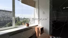 Офис 47 м2, у метро. Без комиссии-98. Фото объекта