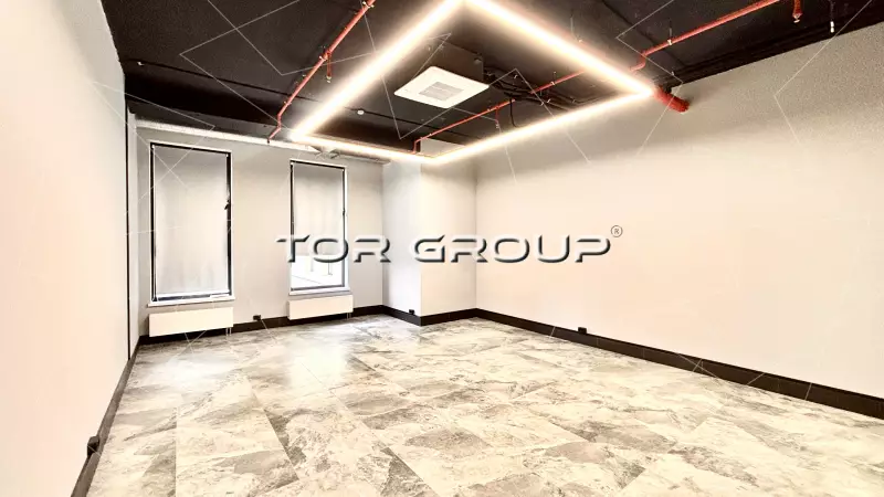 Светлый офис 35 м&sup2; с 2 окнами у метро Балтийская-98. Фото объекта