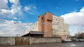 Производств.-складской  комплекс 4357 м2 у метро-2. Фасад с угла