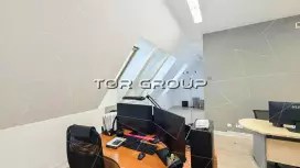 Офис 120 м2 у метро. 4 каб. С ремонтом-98. Фото объекта